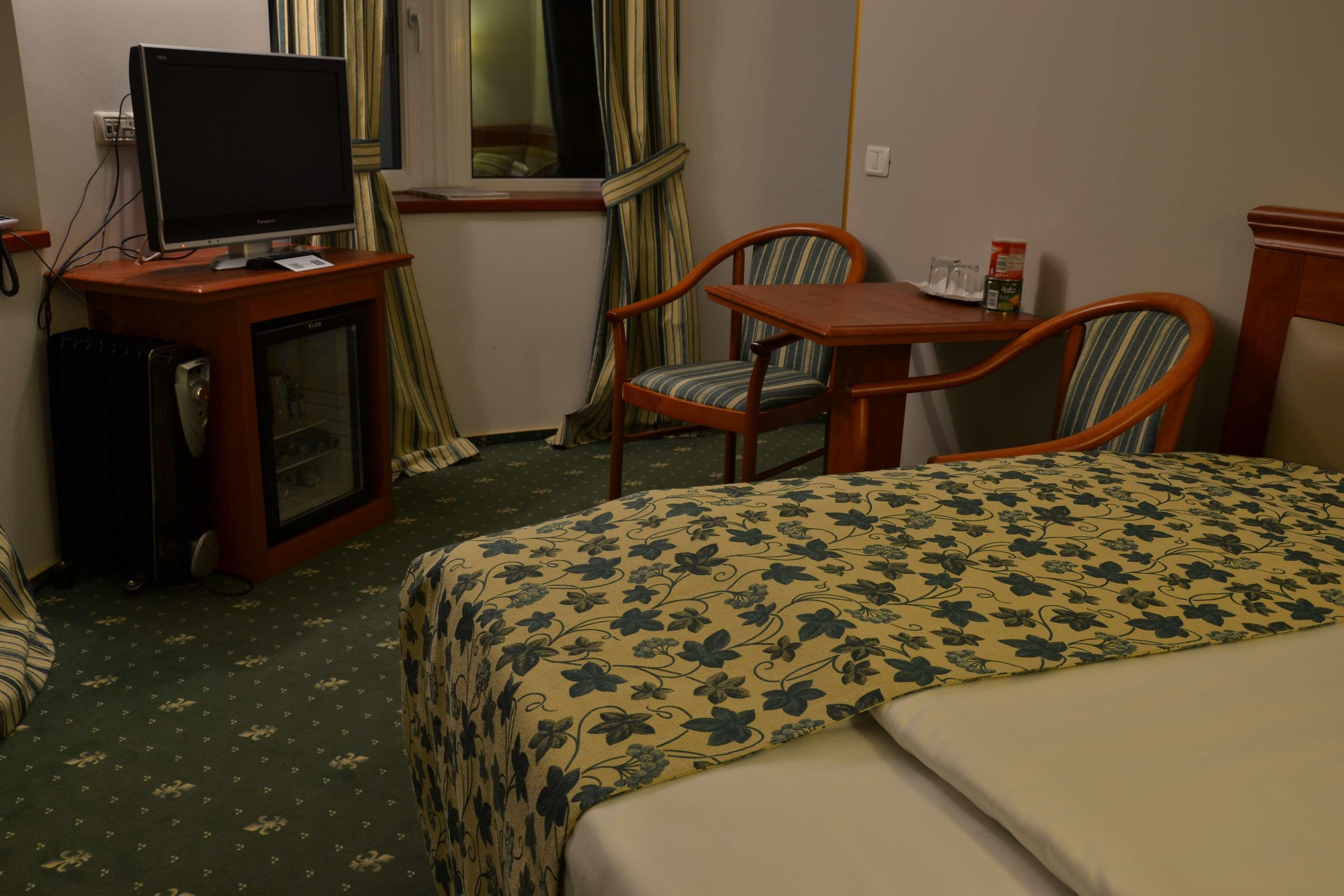 Best Western Plus Lido Hotel Timișoara Zewnętrze zdjęcie